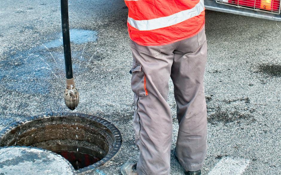 comment déboucher un wc Nézel